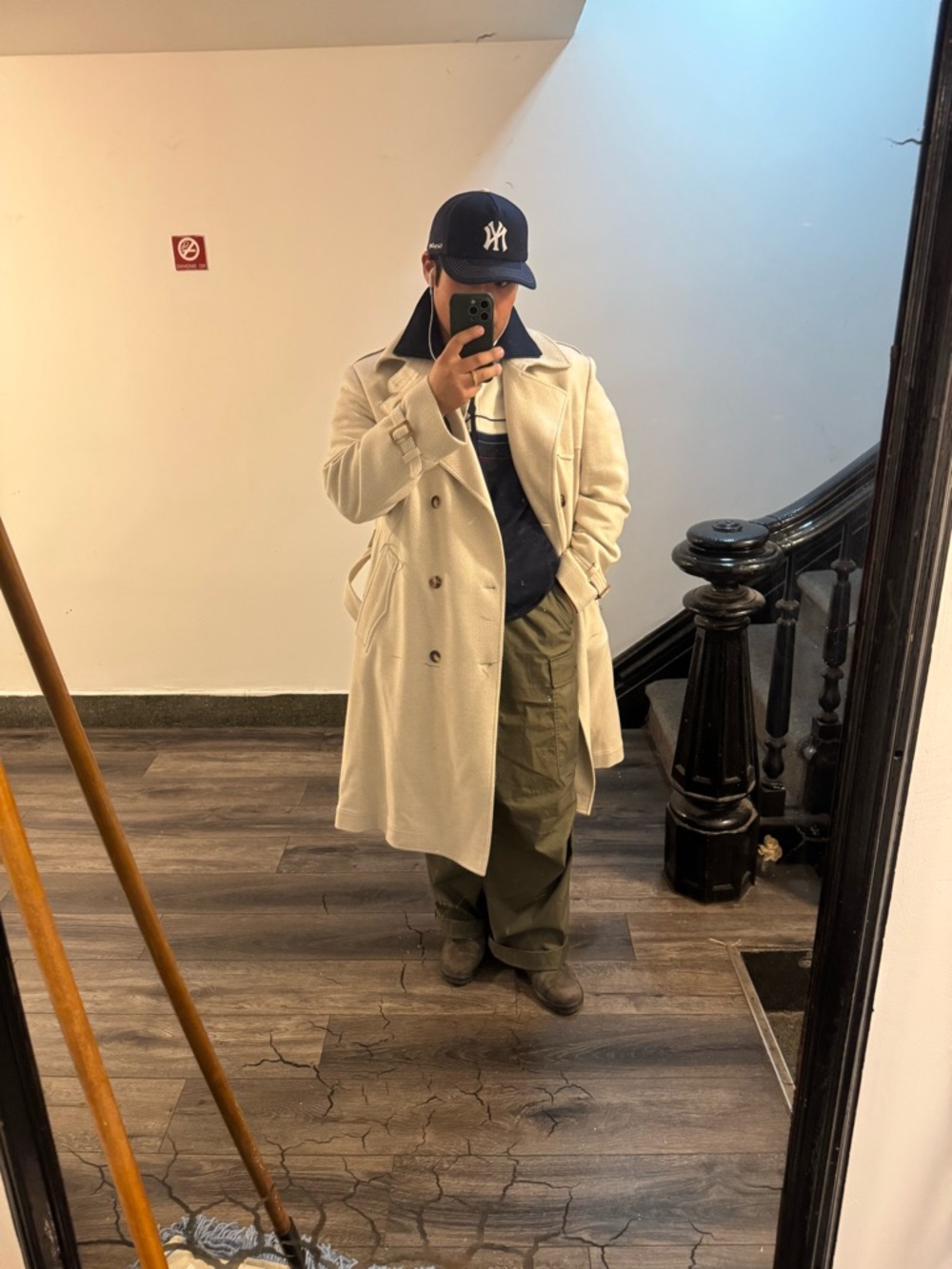 Meet your Posher, Enrique